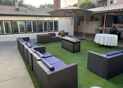 Outdoor lounge